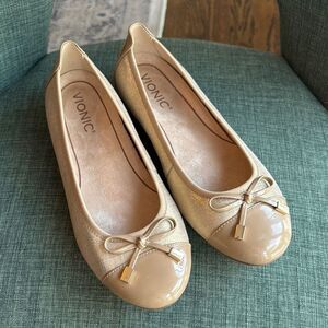 Vionic Women Minna neutral metallic ballet flat comfort shoe Beige Gold 7.5 READ